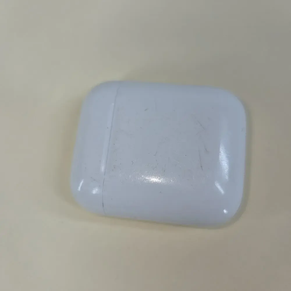 PARTS ONLY Apple AirPods 2nd Generation Wireless Charging Case ONLY Music Listen